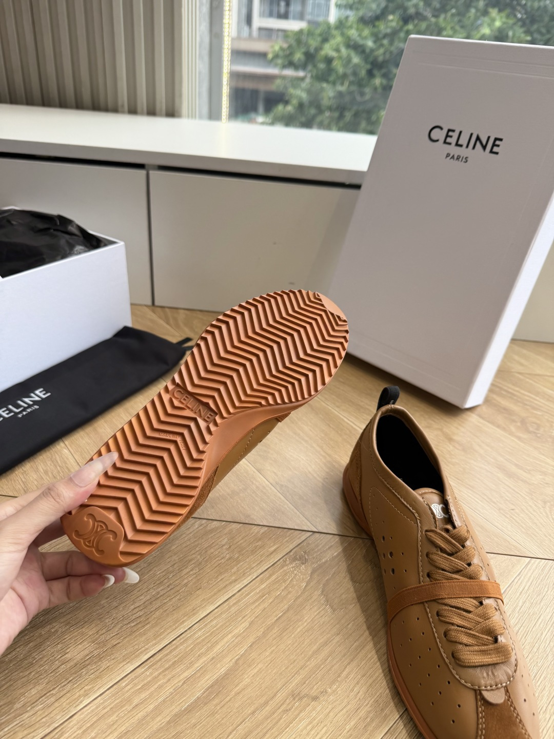 主打一个出货快品质好G08代购级别CELINE｜赛琳思琳春夏最新款Racer系列 阿甘鞋 配Celine专用品质辅料包装