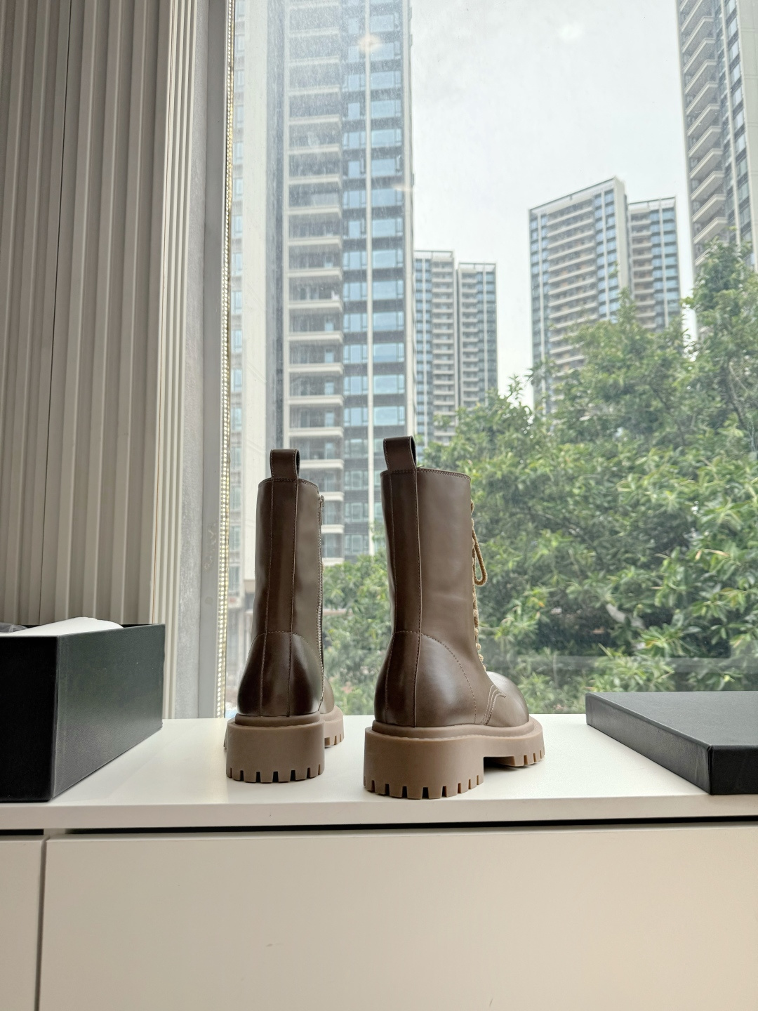 G029对版代购级别Balenciaga巴黎世家毒液Venom英伦复古切尔西短靴 请认准高版本 这款靴子在设计上独具匠 G029对版代购级别Balenciaga巴黎世家毒液Venom英伦复古切尔西短靴 请认准高版本 这款靴子在设计上独具匠