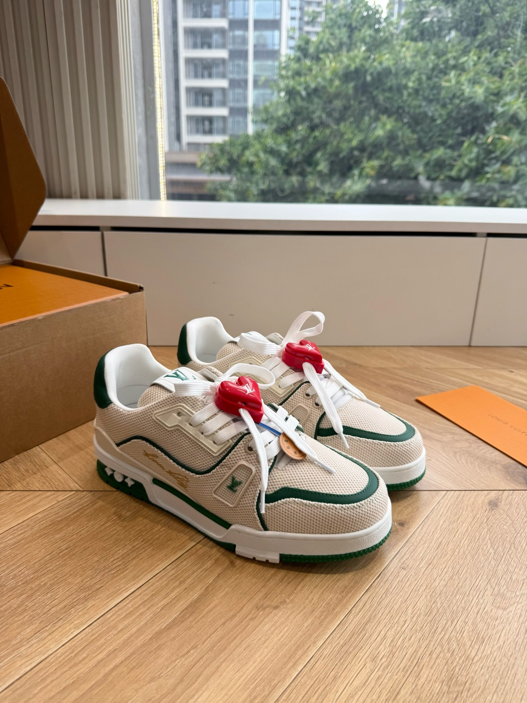 配饰60😀G2231-Louis Vuiton 路易威登 新款 LV Trainer系列板鞋篮球鞋 ‼️ 本款 LV 配饰60😀G2231-Louis Vuiton 路易威登 新款 LV Trainer系列板鞋篮球鞋 ‼️ 本款 LV