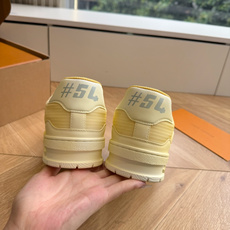 配饰60😀G2231-Louis Vuiton 路易威登 新款 LV Trainer系列板鞋篮球鞋 ‼️ 本款 LV 配饰60😀G2231-Louis Vuiton 路易威登 新款 LV Trainer系列板鞋篮球鞋 ‼️ 本款 LV