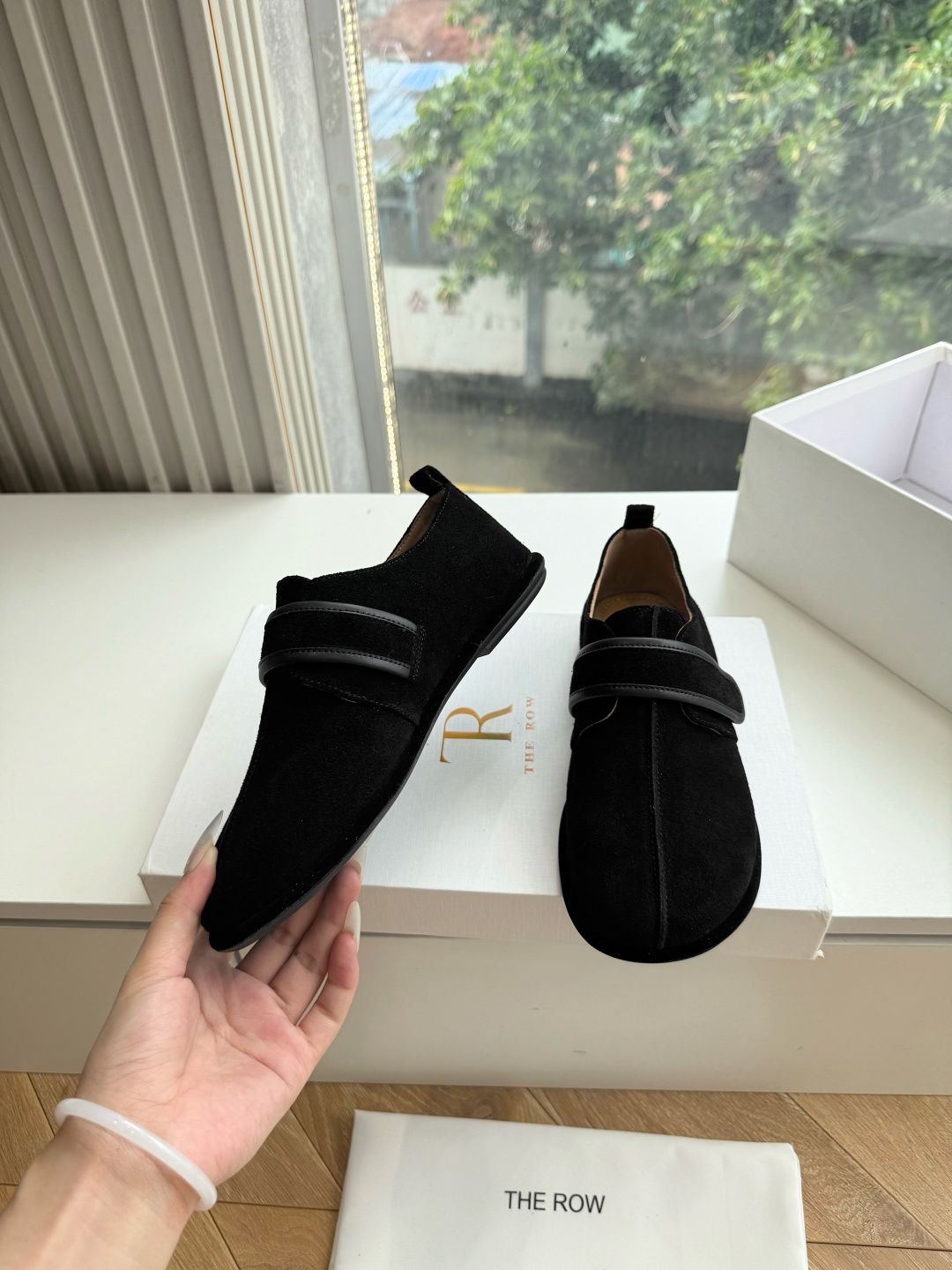 G679代购级别the roe单鞋一定要收了它 有一丢高级又简约的感觉其实除了好看以外它的舒适度真的是好穿到舍不得脱下来