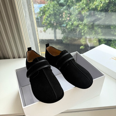 G679代购级别the roe单鞋一定要收了它 有一丢高级又简约的感觉其实除了好看以外它的舒适度真的是好穿到舍不得脱下来 G679代购级别the roe单鞋一定要收了它 有一丢高级又简约的感觉其实除了好看以外它的舒适度真的是好穿到舍不得脱下来