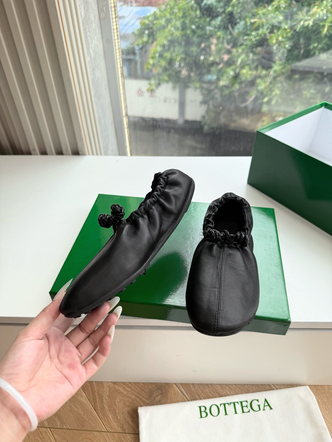 G741葆蝶家BV女士Fantasmina平底芭蕾舞鞋  小圆头 通勤必备 BV早秋系列 都好美啊💯  优雅材质运用在鞋