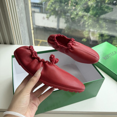 G741葆蝶家BV女士Fantasmina平底芭蕾舞鞋 小圆头 通勤必备 BV早秋系列 都好美啊💯 优雅材质运用在鞋 G741葆蝶家BV女士Fantasmina平底芭蕾舞鞋 小圆头 通勤必备 BV早秋系列 都好美啊💯 优雅材质运用在鞋