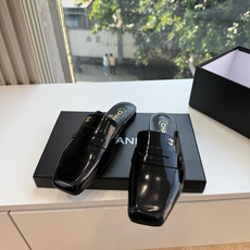 G988带飞机盒Chane*26ss夏季新款玛丽珍单鞋 温柔名媛的氛围感缓缓蔓延,圆润鞋头搭配精巧的小蝴蝶结,撞色双C贴 G988带飞机盒Chane*26ss夏季新款玛丽珍单鞋 温柔名媛的氛围感缓缓蔓延,圆润鞋头搭配精巧的小蝴蝶结,撞色双C贴