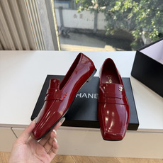 G988带飞机盒Chane*26ss夏季新款玛丽珍单鞋 温柔名媛的氛围感缓缓蔓延,圆润鞋头搭配精巧的小蝴蝶结,撞色双C贴 G988带飞机盒Chane*26ss夏季新款玛丽珍单鞋 温柔名媛的氛围感缓缓蔓延,圆润鞋头搭配精巧的小蝴蝶结,撞色双C贴