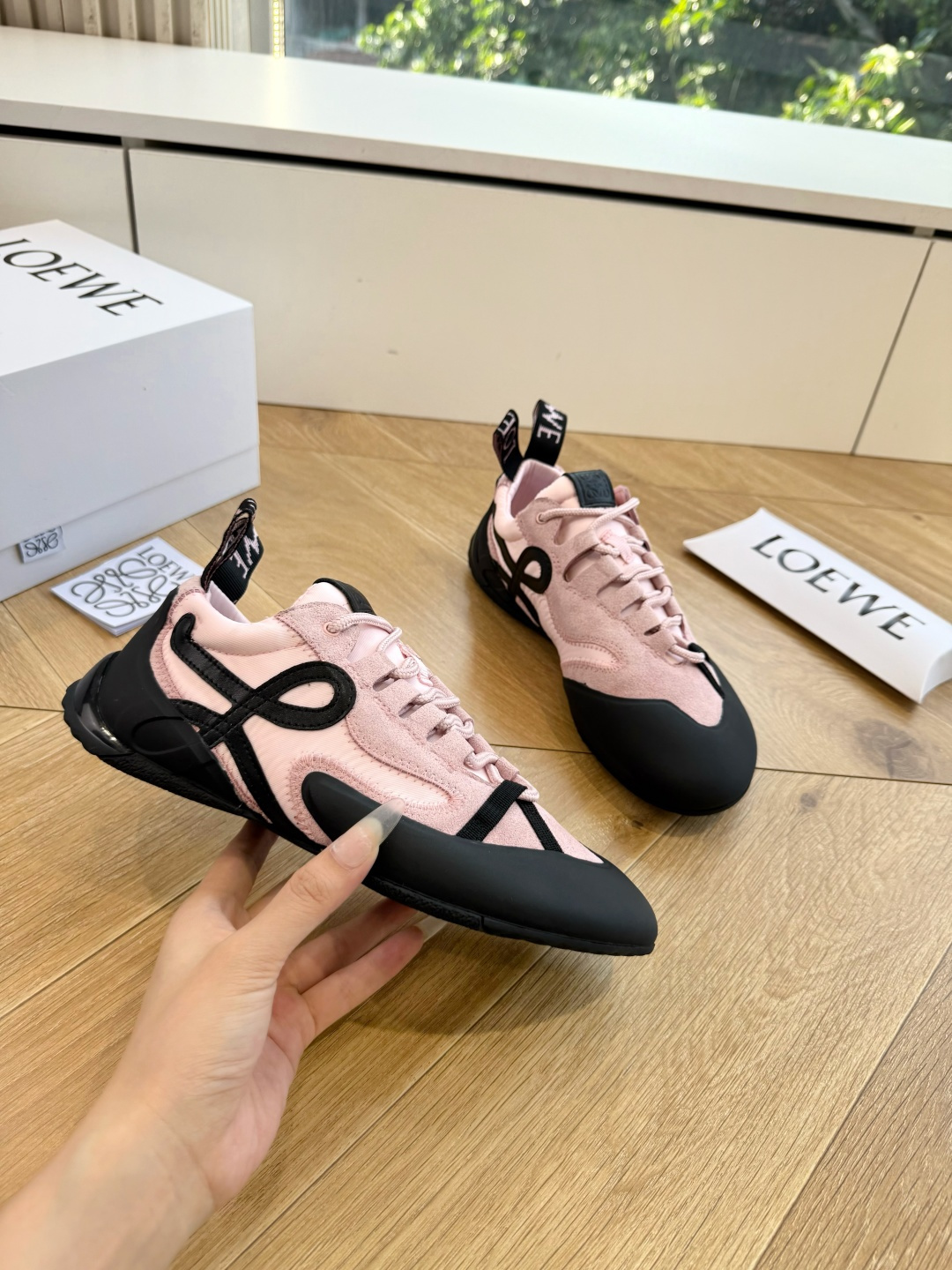 G193飞机盒版所见即所得LOEW·*罗意威2026新款 新色上新活力满满芭蕾阿甘鞋 罗意威新款Grip|登山款时尚运动 G193飞机盒版所见即所得LOEW·*罗意威2026新款 新色上新活力满满芭蕾阿甘鞋 罗意威新款Grip|登山款时尚运动