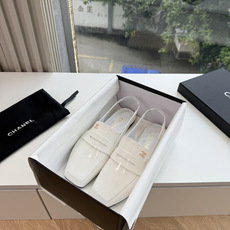 G988😀CHANEL* 香奈儿小香2026专柜同步新款高跟鞋单鞋凉鞋 极简设计 超好搭配的日常款、无论高度 质感都无可 G988😀CHANEL* 香奈儿小香2026专柜同步新款高跟鞋单鞋凉鞋 极简设计 超好搭配的日常款、无论高度 质感都无可