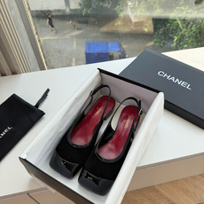 G238😀CHANEL* 香奈儿小香2026专柜同步新款高跟鞋单鞋凉鞋 极简设计 超好搭配的日常款、无论高度 质感都无可 G238😀CHANEL* 香奈儿小香2026专柜同步新款高跟鞋单鞋凉鞋 极简设计 超好搭配的日常款、无论高度 质感都无可