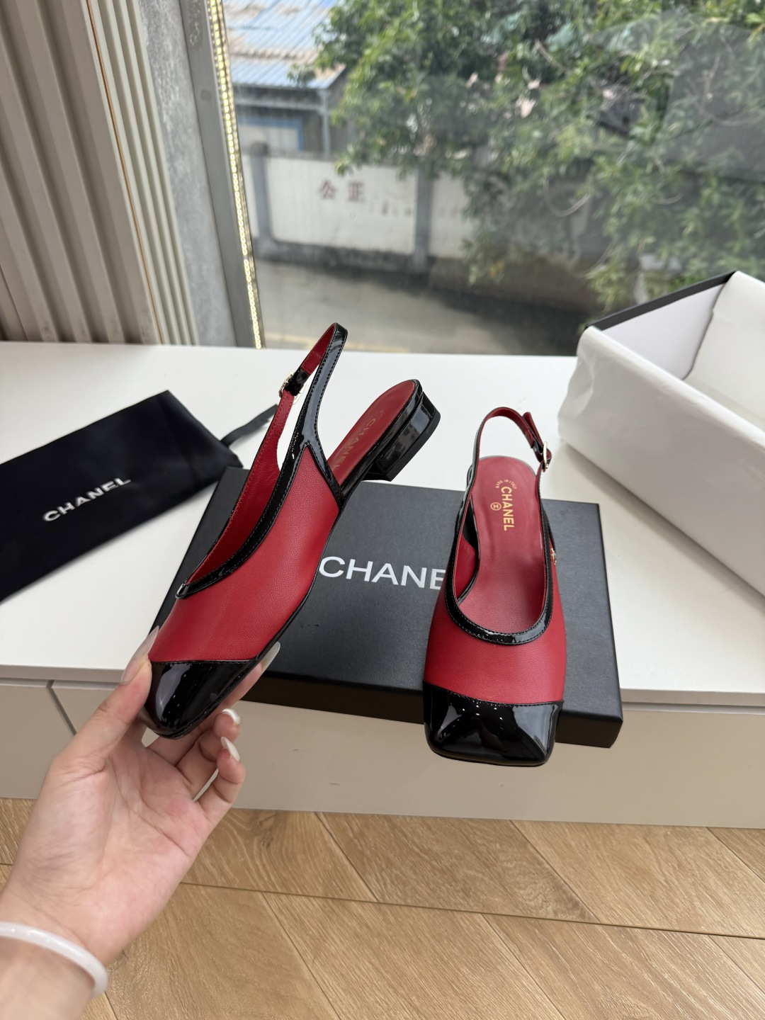 G238😀CHANEL* 香奈儿小香2026专柜同步新款高跟鞋单鞋凉鞋 极简设计 超好搭配的日常款、无论高度 质感都无可 G238😀CHANEL* 香奈儿小香2026专柜同步新款高跟鞋单鞋凉鞋 极简设计 超好搭配的日常款、无论高度 质感都无可