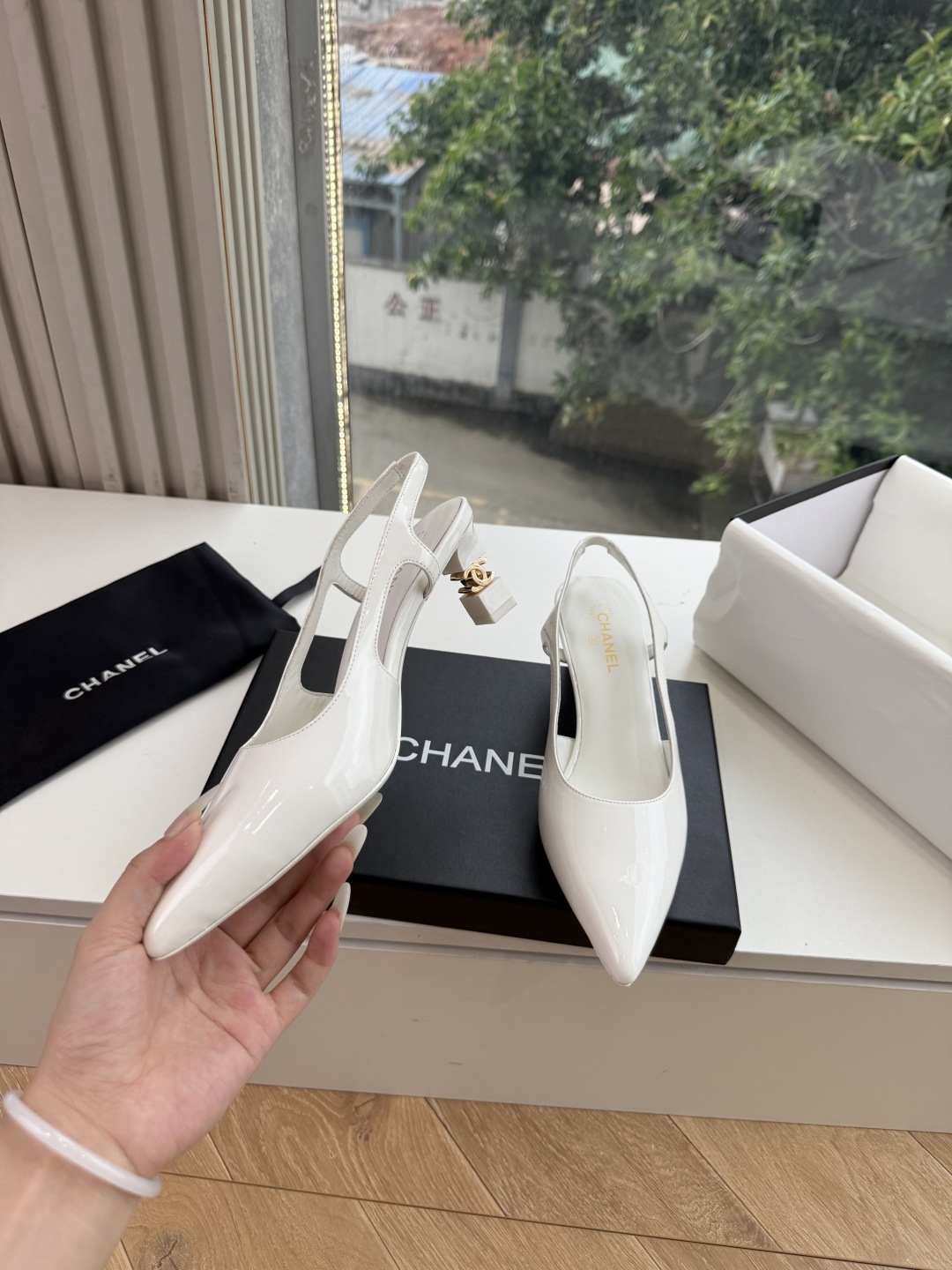 G238😀CHANEL* 香奈儿小香2026专柜同步新款高跟鞋单鞋凉鞋 极简设计 超好搭配的日常款、无论高度 质感都无可 G238😀CHANEL* 香奈儿小香2026专柜同步新款高跟鞋单鞋凉鞋 极简设计 超好搭配的日常款、无论高度 质感都无可