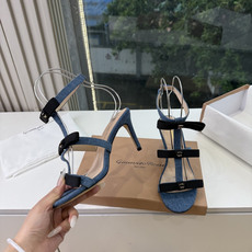 G305😀GianvitoRossi吉安维托罗西拖鞋凉鞋系列经典拖鞋凉鞋 超级百搭的一款单品 面料 :原版材质 内里:选 G305😀GianvitoRossi吉安维托罗西拖鞋凉鞋系列经典拖鞋凉鞋 超级百搭的一款单品 面料 :原版材质 内里:选