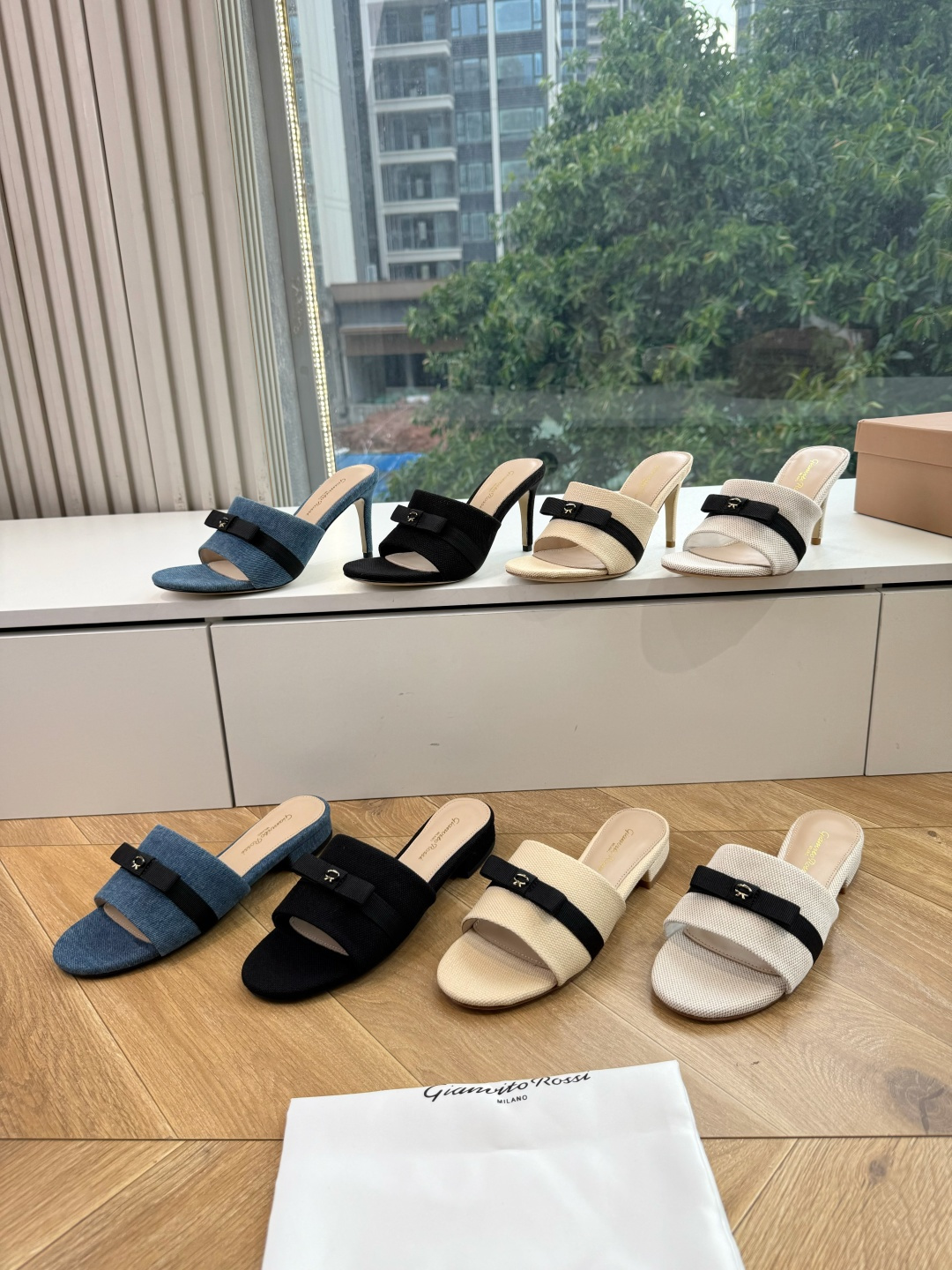 G305😀GianvitoRossi吉安维托罗西拖鞋凉鞋系列经典拖鞋凉鞋 超级百搭的一款单品 面料 :原版材质 内里:选 G305😀GianvitoRossi吉安维托罗西拖鞋凉鞋系列经典拖鞋凉鞋 超级百搭的一款单品 面料 :原版材质 内里:选