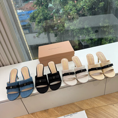 G305😀GianvitoRossi吉安维托罗西拖鞋凉鞋系列经典拖鞋凉鞋 超级百搭的一款单品 面料 :原版材质 内里:选 G305😀GianvitoRossi吉安维托罗西拖鞋凉鞋系列经典拖鞋凉鞋 超级百搭的一款单品 面料 :原版材质 内里:选