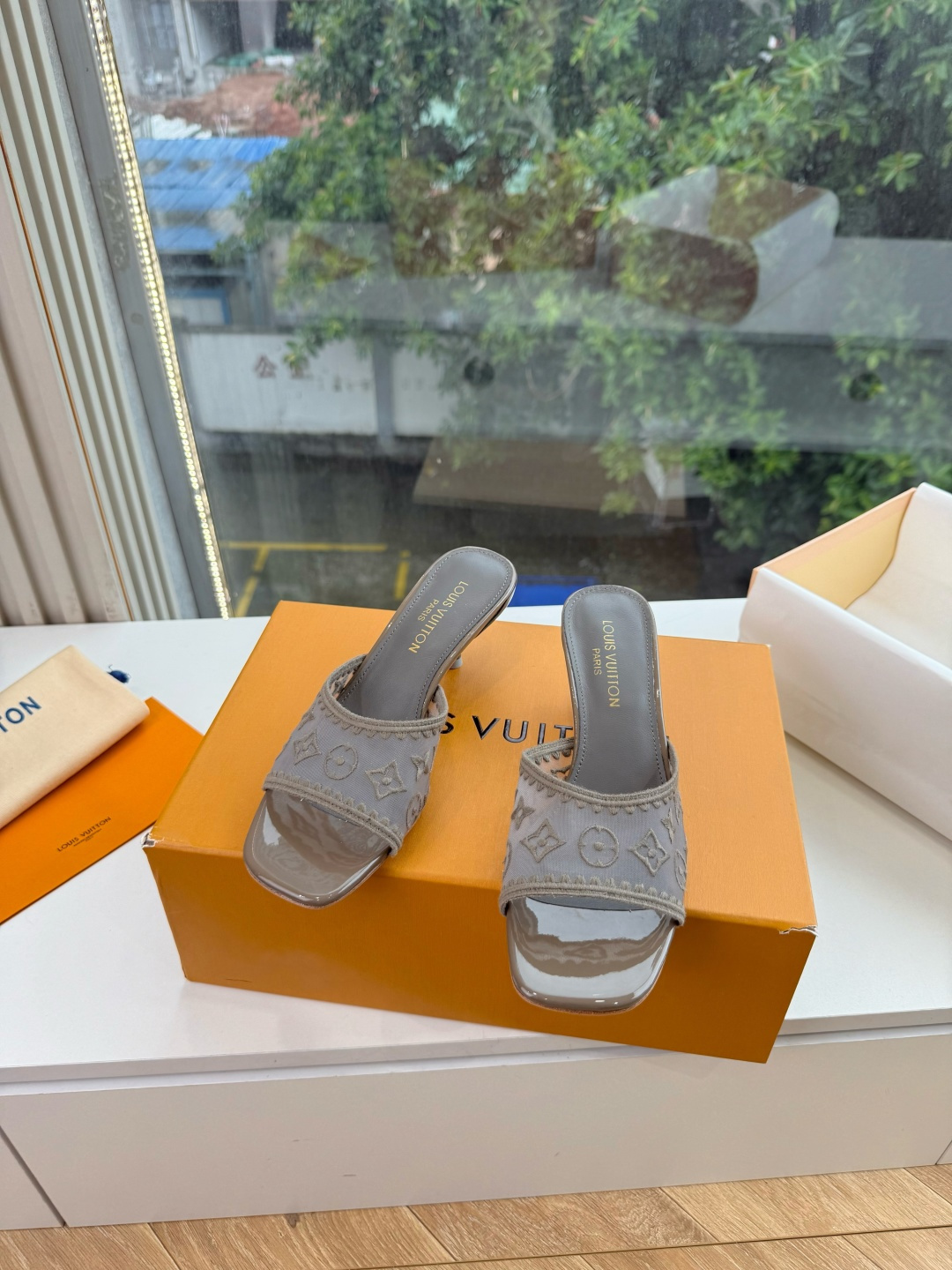 G199所见即所得顶级版本LV | 路易威登 X TM 6AM 村上隆联名款樱桃凉鞋新款 单鞋凉鞋顶级版本‼️原版一致 