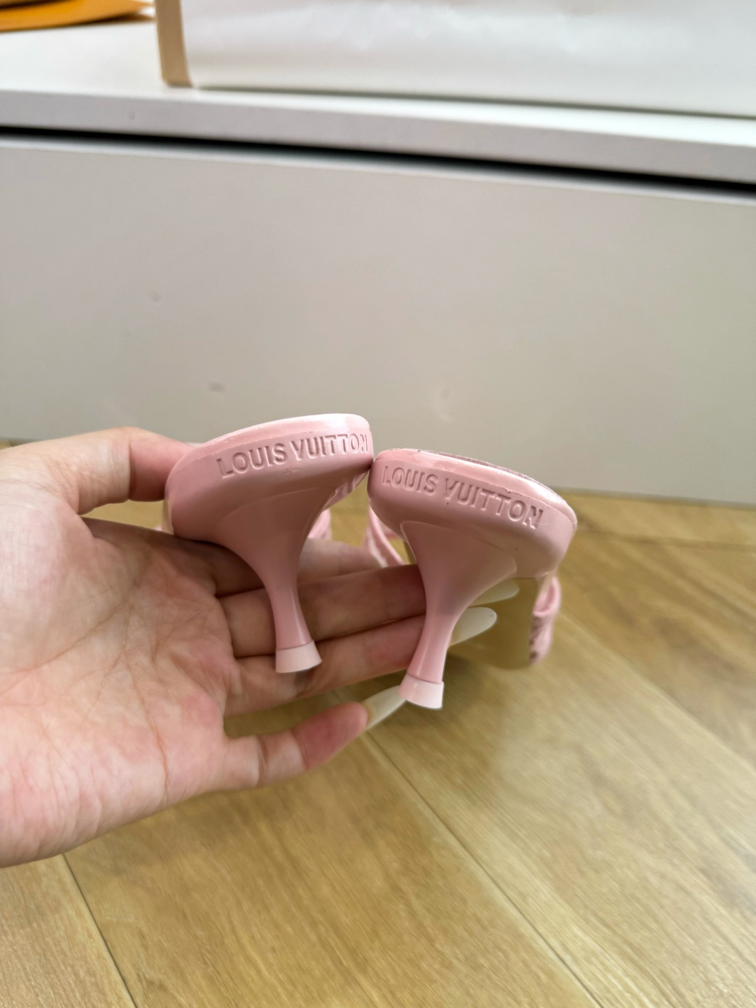 G199所见即所得顶级版本LV | 路易威登 X TM 6AM 村上隆联名款樱桃凉鞋新款 单鞋凉鞋顶级版本‼️原版一致 