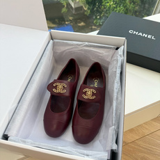 G027带飞机盒Chane*26ss夏季新款玛丽珍单鞋 温柔名媛的氛围感缓缓蔓延,圆润鞋头搭配精巧的小蝴蝶结,撞色方头贴 G027带飞机盒Chane*26ss夏季新款玛丽珍单鞋 温柔名媛的氛围感缓缓蔓延,圆润鞋头搭配精巧的小蝴蝶结,撞色方头贴