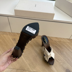 G288顶级品质Saint Laurent / 圣罗兰LeeYSL姐姐的美丽尤物又是人间圣罗兰 Rose同款的高跟鞋化很 G288顶级品质Saint Laurent / 圣罗兰LeeYSL姐姐的美丽尤物又是人间圣罗兰 Rose同款的高跟鞋化很