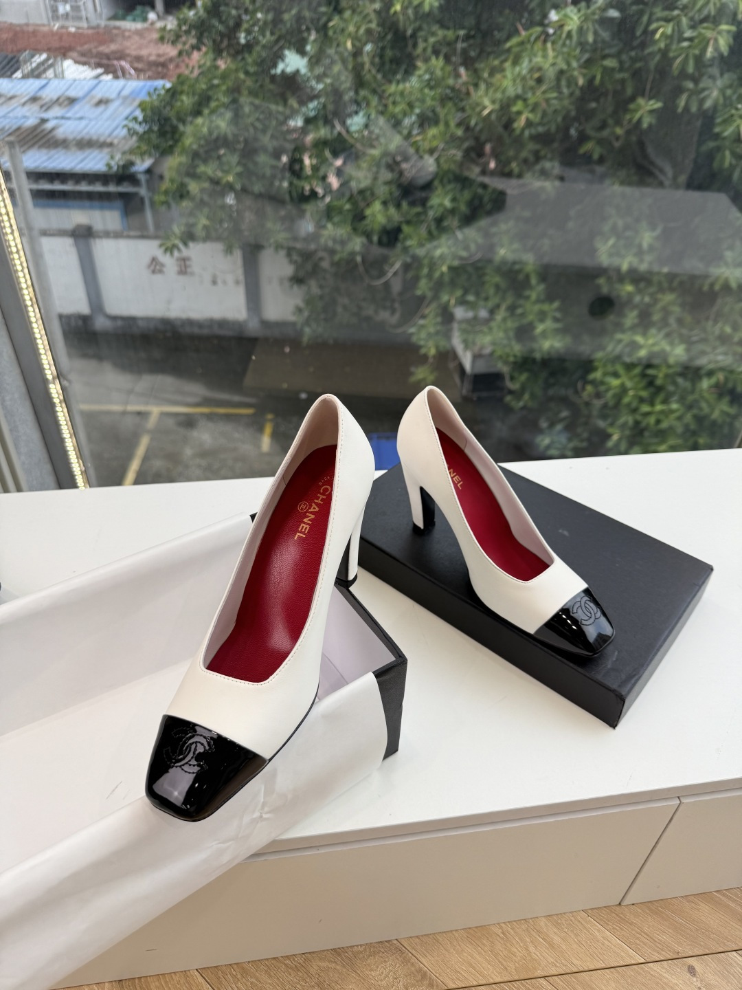 G238Chane*26ss新款玛丽珍单鞋高跟鞋凉鞋 温柔名媛的氛围感缓缓蔓延，圆润鞋头搭配精巧的小蝴蝶结，撞色方头贴标