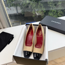 G238Chane*26ss新款玛丽珍单鞋高跟鞋凉鞋 温柔名媛的氛围感缓缓蔓延,圆润鞋头搭配精巧的小蝴蝶结,撞色方头贴标 G238Chane*26ss新款玛丽珍单鞋高跟鞋凉鞋 温柔名媛的氛围感缓缓蔓延,圆润鞋头搭配精巧的小蝴蝶结,撞色方头贴标