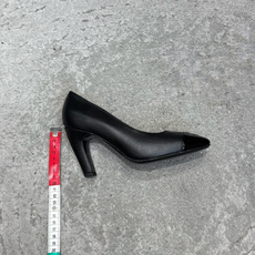 G238Chane*26ss新款玛丽珍单鞋高跟鞋凉鞋 温柔名媛的氛围感缓缓蔓延,圆润鞋头搭配精巧的小蝴蝶结,撞色方头贴标 G238Chane*26ss新款玛丽珍单鞋高跟鞋凉鞋 温柔名媛的氛围感缓缓蔓延,圆润鞋头搭配精巧的小蝴蝶结,撞色方头贴标