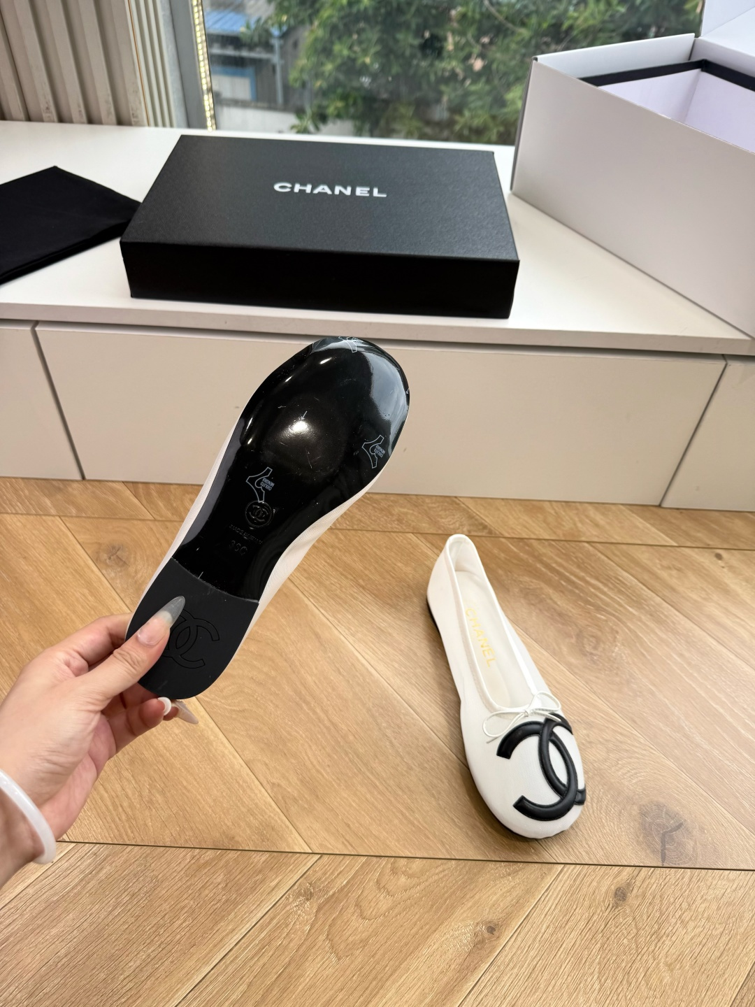 G027 😀CHANEL* 香奈儿小香2026专柜同步新款网面单鞋凉鞋 极简设计 超好搭配的日常款、无论高度 质感都无可