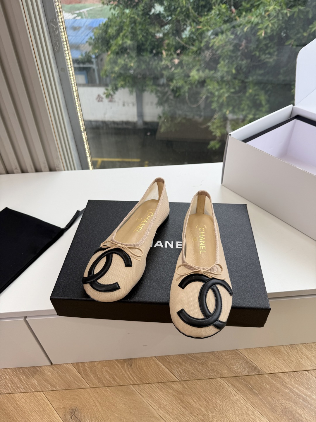 G027 😀CHANEL* 香奈儿小香2026专柜同步新款网面单鞋凉鞋 极简设计 超好搭配的日常款、无论高度 质感都无可 G027 😀CHANEL* 香奈儿小香2026专柜同步新款网面单鞋凉鞋 极简设计 超好搭配的日常款、无论高度 质感都无可