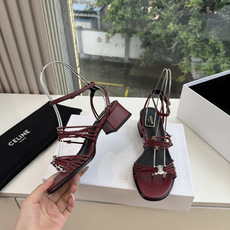 G339高品质 Celine春夏凯旋门时装鞋 柔美的露脚设计,脚踝绑带。 上脚真的超级显瘦超级美 C家特定的精致凯旋门l G339高品质 Celine春夏凯旋门时装鞋 柔美的露脚设计,脚踝绑带。 上脚真的超级显瘦超级美 C家特定的精致凯旋门l