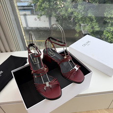 G339高品质 Celine春夏凯旋门时装鞋 柔美的露脚设计,脚踝绑带。 上脚真的超级显瘦超级美 C家特定的精致凯旋门l G339高品质 Celine春夏凯旋门时装鞋 柔美的露脚设计,脚踝绑带。 上脚真的超级显瘦超级美 C家特定的精致凯旋门l