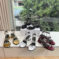 G339高品质 Celine春夏凯旋门时装鞋 柔美的露脚设计,脚踝绑带。 上脚真的超级显瘦超级美 C家特定的精致凯旋门l G339高品质 Celine春夏凯旋门时装鞋 柔美的露脚设计,脚踝绑带。 上脚真的超级显瘦超级美 C家特定的精致凯旋门l