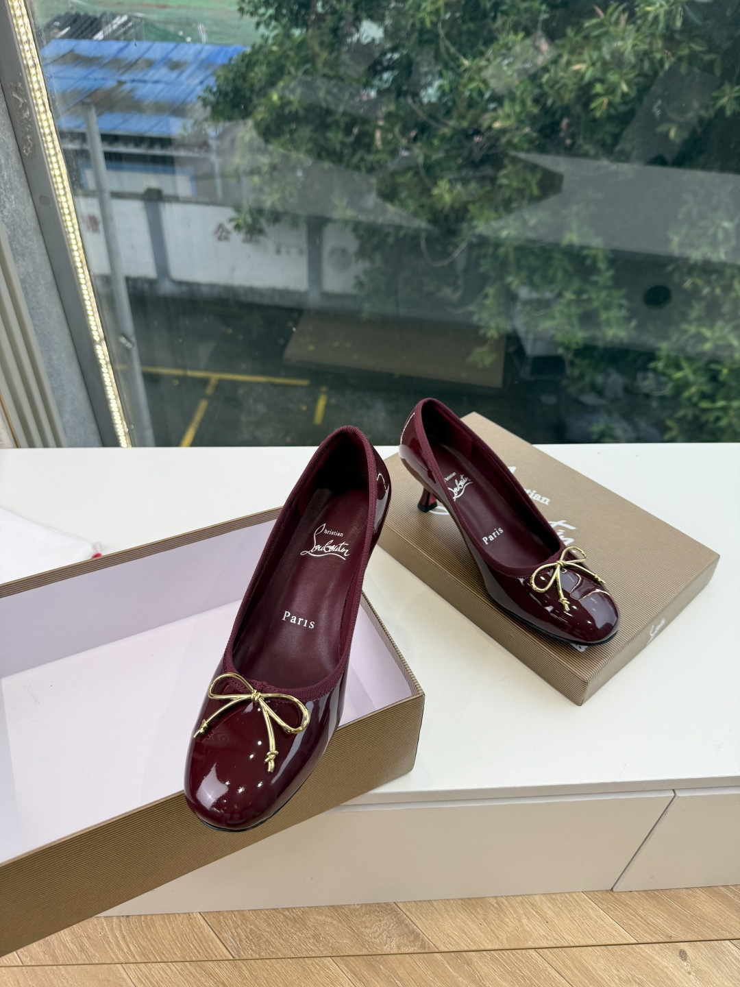 G277Christian Louboutin红底鞋单鞋 选到了颜色真好看呀[色色R]MyTheresa上现在居然 最后