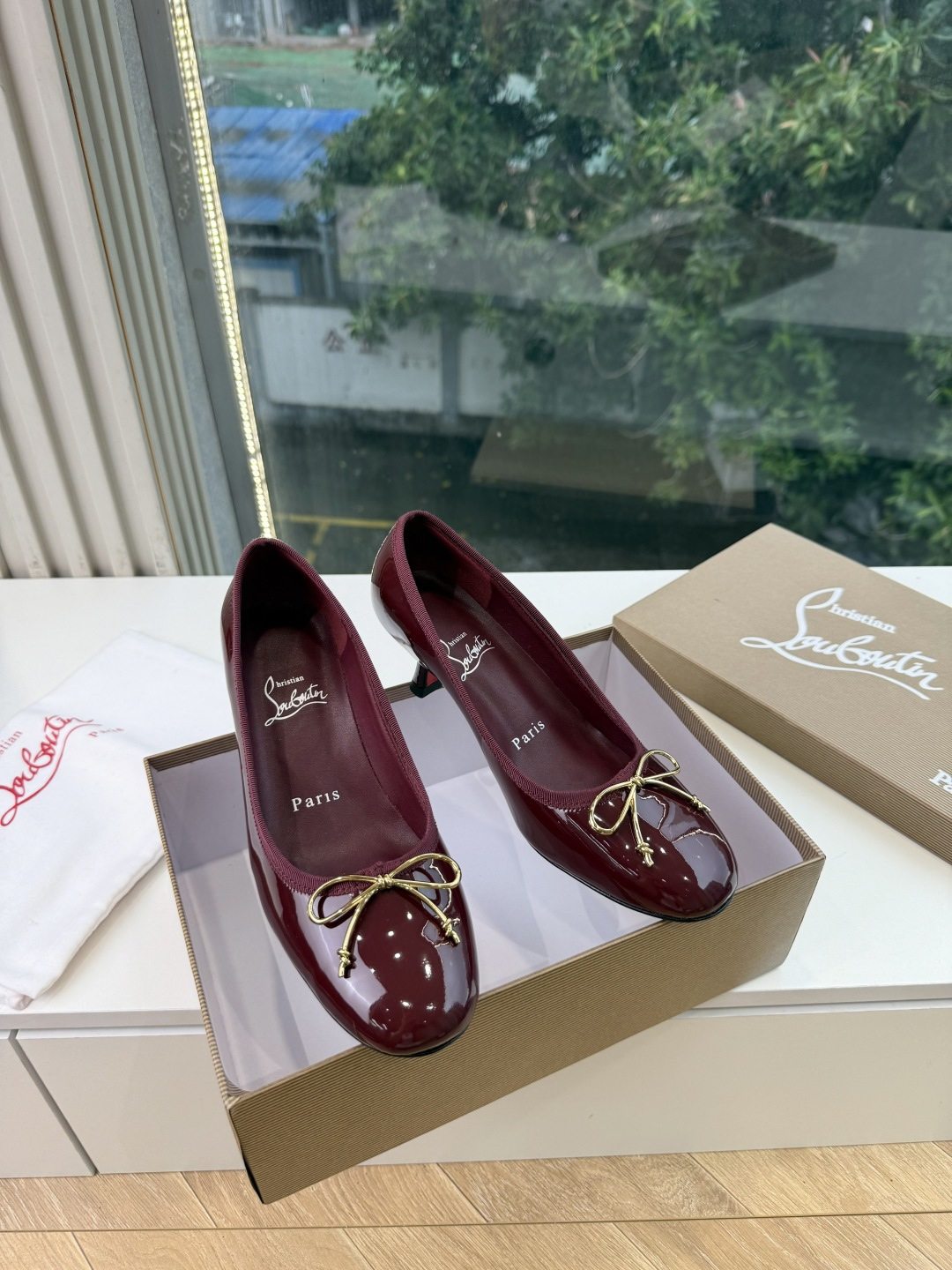G277Christian Louboutin红底鞋单鞋 选到了颜色真好看呀[色色R]MyTheresa上现在居然 最后