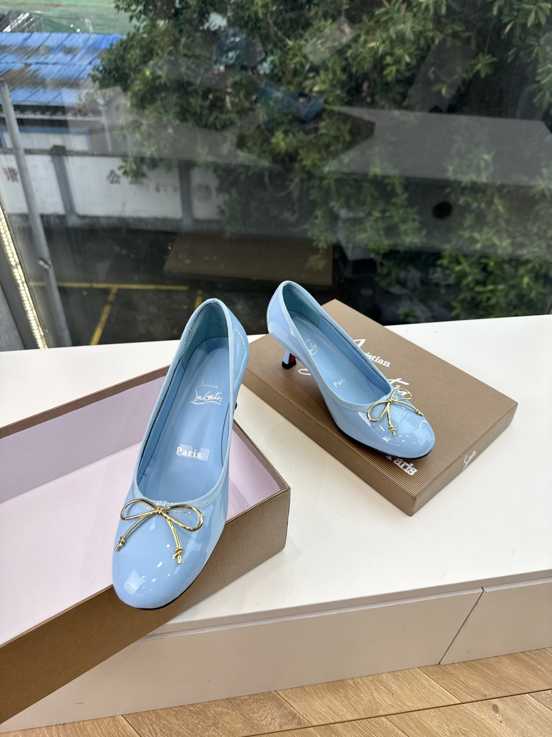 G277Christian Louboutin红底鞋单鞋 选到了颜色真好看呀[色色R]MyTheresa上现在居然 最后