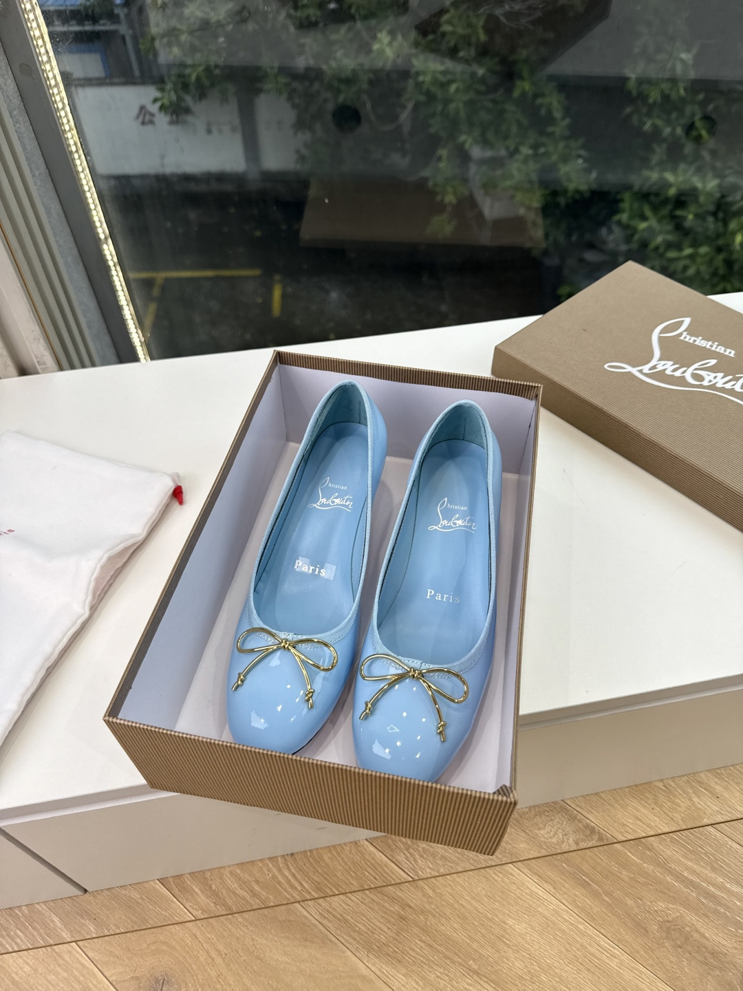 G277Christian Louboutin红底鞋单鞋 选到了颜色真好看呀[色色R]MyTheresa上现在居然 最后