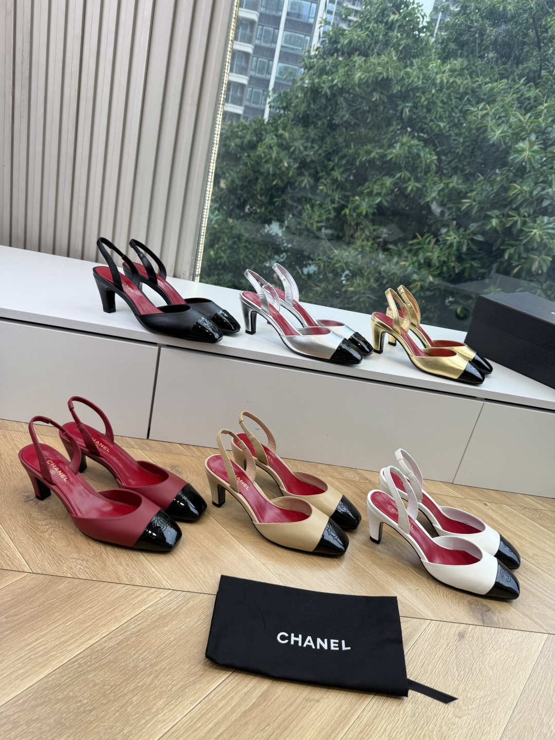 G238Chane*26ss新款玛丽珍单鞋高跟鞋凉鞋 温柔名媛的氛围感缓缓蔓延，圆润鞋头搭配精巧的小蝴蝶结，撞色方头贴标