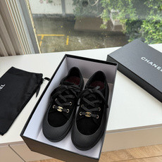 G059chanel26a球鞋美到心巴上 一买一个不吱声 讲道理 看到实物穿上脚 就会觉得更好看 有底有厚度 可能左边的 G059chanel26a球鞋美到心巴上 一买一个不吱声 讲道理 看到实物穿上脚 就会觉得更好看 有底有厚度 可能左边的