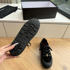 G059chanel26a球鞋美到心巴上 一买一个不吱声 讲道理 看到实物穿上脚 就会觉得更好看 有底有厚度 可能左边的 G059chanel26a球鞋美到心巴上 一买一个不吱声 讲道理 看到实物穿上脚 就会觉得更好看 有底有厚度 可能左边的