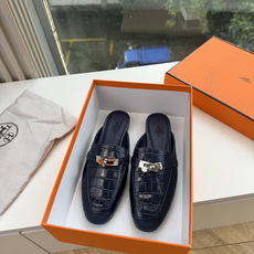 G393顶级版本Hermes 爱马仕春新款秋冬新出穆勒拖鞋乐福鞋简直是太完美了,亲大胆入,逛街妥妥的不需要创可贴还更新了 G393顶级版本Hermes 爱马仕春新款秋冬新出穆勒拖鞋乐福鞋简直是太完美了,亲大胆入,逛街妥妥的不需要创可贴还更新了