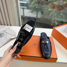 G393顶级版本Hermes 爱马仕春新款秋冬新出穆勒拖鞋乐福鞋简直是太完美了,亲大胆入,逛街妥妥的不需要创可贴还更新了 G393顶级版本Hermes 爱马仕春新款秋冬新出穆勒拖鞋乐福鞋简直是太完美了,亲大胆入,逛街妥妥的不需要创可贴还更新了