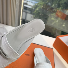 G393顶级版本Hermes 爱马仕春新款秋冬新出穆勒拖鞋乐福鞋简直是太完美了,亲大胆入,逛街妥妥的不需要创可贴还更新了 G393顶级版本Hermes 爱马仕春新款秋冬新出穆勒拖鞋乐福鞋简直是太完美了,亲大胆入,逛街妥妥的不需要创可贴还更新了