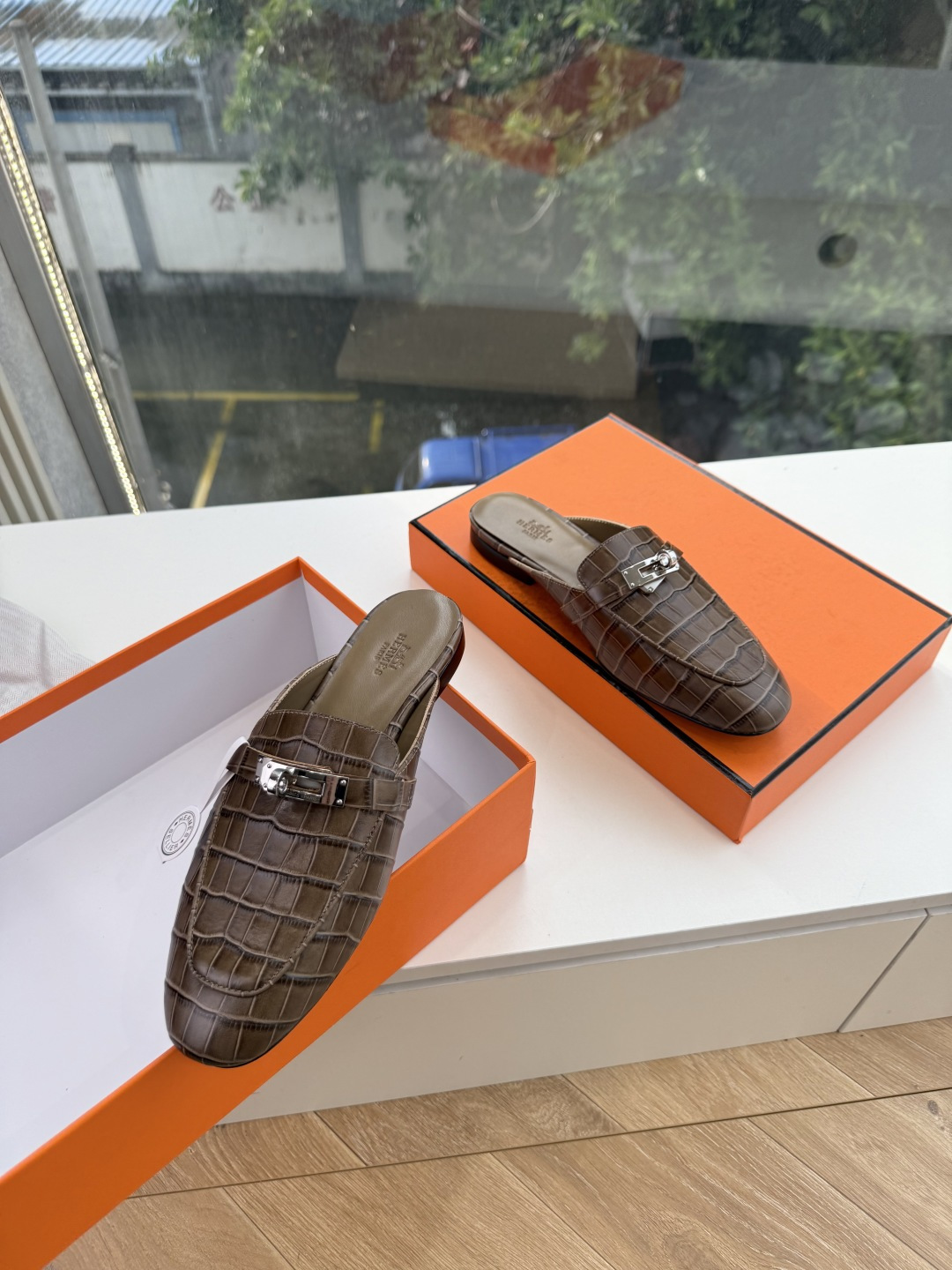G393顶级版本Hermes 爱马仕春新款秋冬新出穆勒拖鞋乐福鞋简直是太完美了，亲大胆入，逛街妥妥的不需要创可贴还更新了