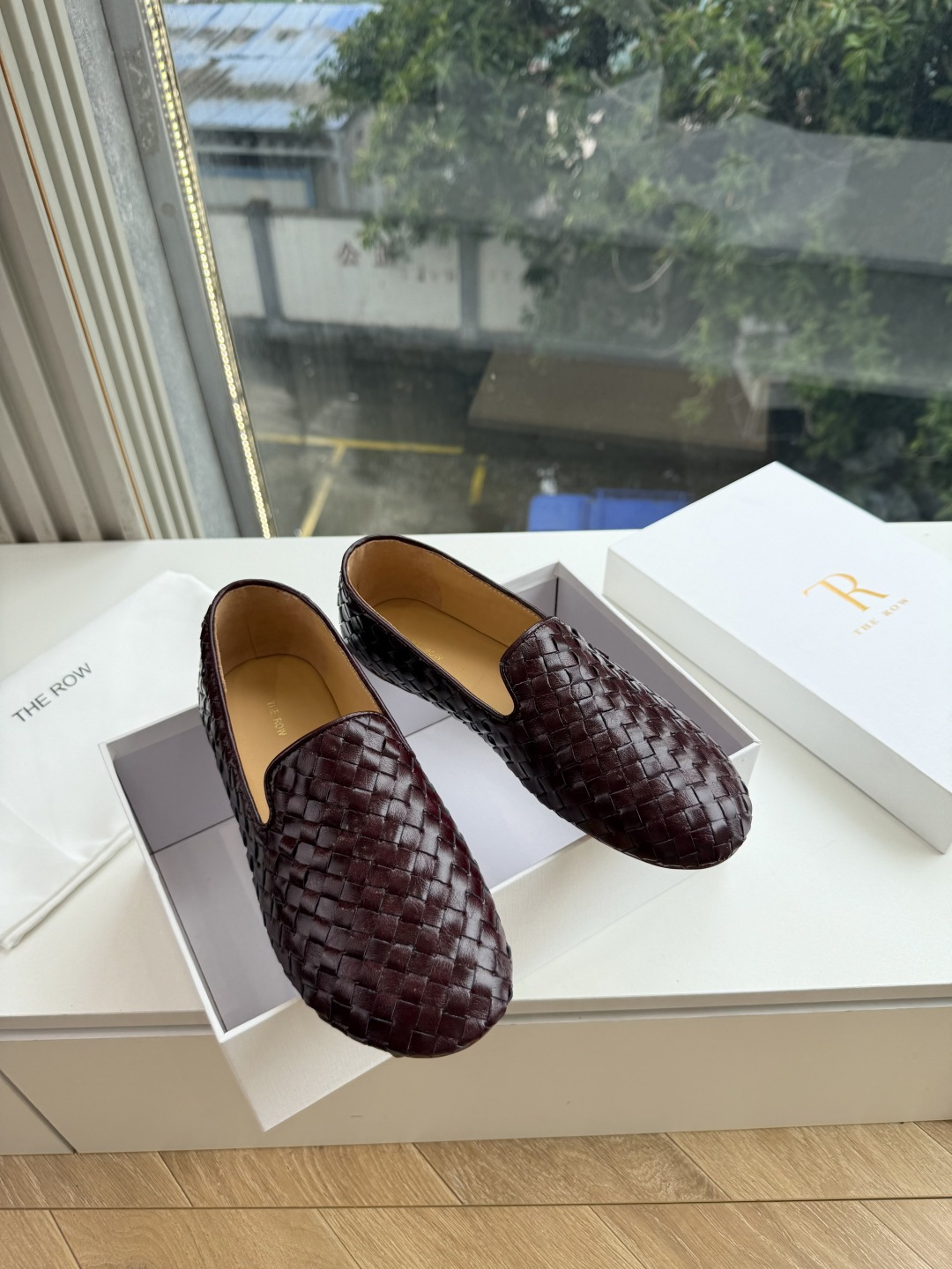 G679代购级别the roe单鞋一定要收了它 有一丢高级又简约的感觉其实除了好看以外它的舒适度真的是好穿到舍不得脱下来 G679代购级别the roe单鞋一定要收了它 有一丢高级又简约的感觉其实除了好看以外它的舒适度真的是好穿到舍不得脱下来