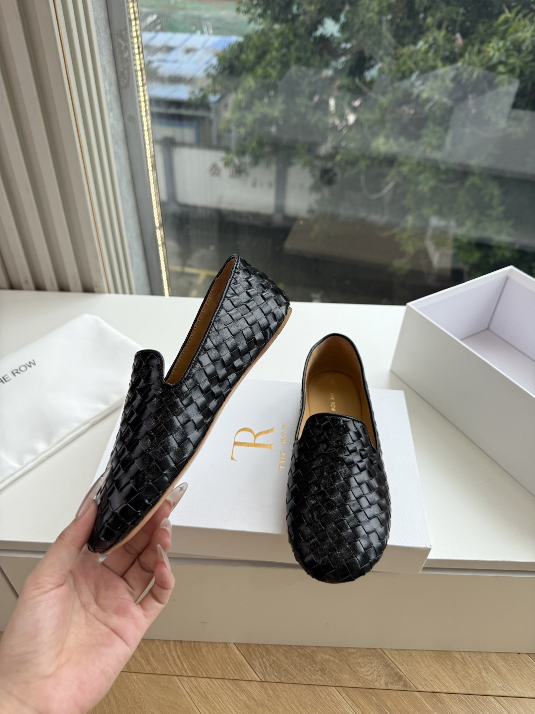 G679代购级别the roe单鞋一定要收了它 有一丢高级又简约的感觉其实除了好看以外它的舒适度真的是好穿到舍不得脱下来