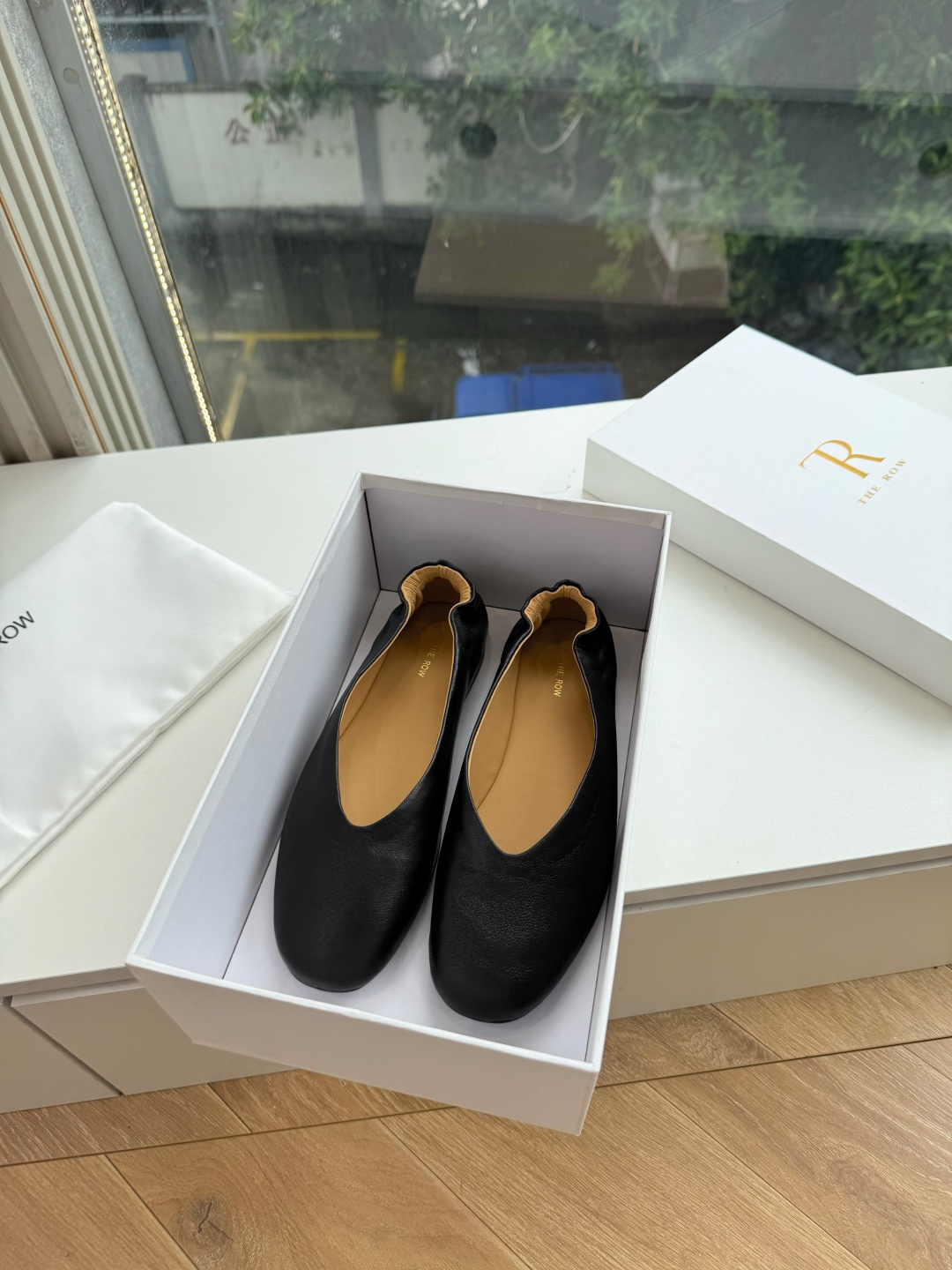 G679代购级别the roe单鞋一定要收了它 有一丢高级又简约的感觉其实除了好看以外它的舒适度真的是好穿到舍不得脱下来