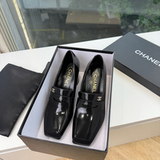 G988带飞机盒Chane*26ss夏季新款玛丽珍单鞋 温柔名媛的氛围感缓缓蔓延,圆润鞋头搭配精巧的小蝴蝶结,撞色双C贴 G988带飞机盒Chane*26ss夏季新款玛丽珍单鞋 温柔名媛的氛围感缓缓蔓延,圆润鞋头搭配精巧的小蝴蝶结,撞色双C贴