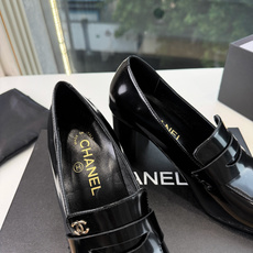 G988带飞机盒Chane*26ss夏季新款玛丽珍单鞋 温柔名媛的氛围感缓缓蔓延,圆润鞋头搭配精巧的小蝴蝶结,撞色双C贴 G988带飞机盒Chane*26ss夏季新款玛丽珍单鞋 温柔名媛的氛围感缓缓蔓延,圆润鞋头搭配精巧的小蝴蝶结,撞色双C贴