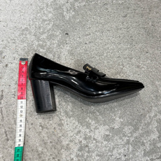 G988带飞机盒Chane*26ss夏季新款玛丽珍单鞋 温柔名媛的氛围感缓缓蔓延,圆润鞋头搭配精巧的小蝴蝶结,撞色双C贴 G988带飞机盒Chane*26ss夏季新款玛丽珍单鞋 温柔名媛的氛围感缓缓蔓延,圆润鞋头搭配精巧的小蝴蝶结,撞色双C贴