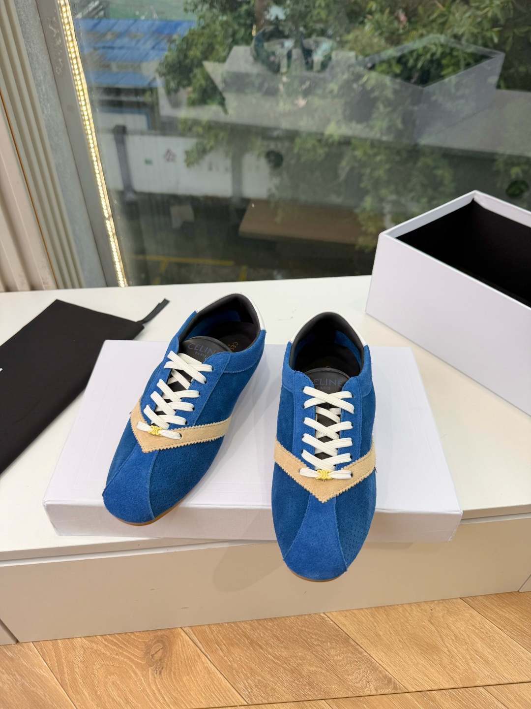 主打一个出货快品质好G08代购级别CELINE｜赛琳思琳春夏最新款Racer系列 阿甘鞋 配Celine专用品质辅料包装