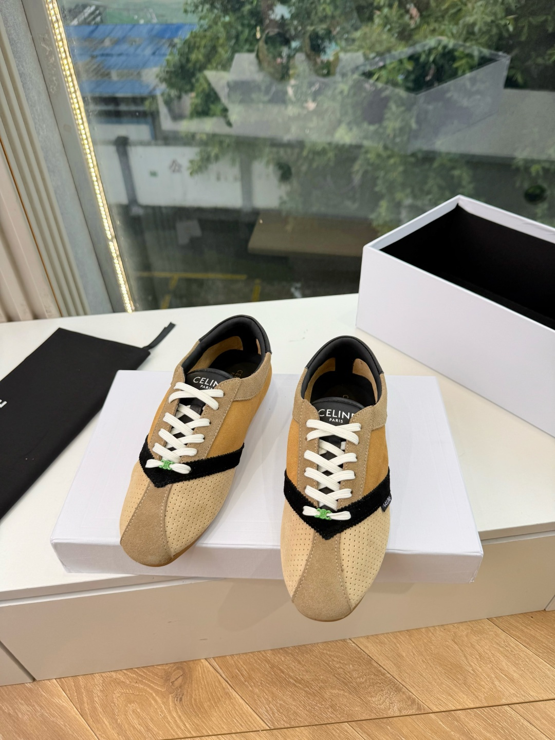 主打一个出货快品质好G08代购级别CELINE｜赛琳思琳春夏最新款Racer系列 阿甘鞋 配Celine专用品质辅料包装
