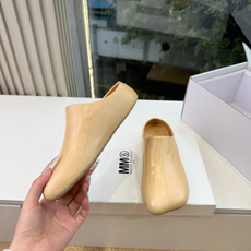 G077代购级别5Maison Margie马吉拉平底复古玛丽珍复古包头单鞋凉鞋棒了的版本 非常不好做!马吉拉分趾鞋又被 G077代购级别5Maison Margie马吉拉平底复古玛丽珍复古包头单鞋凉鞋棒了的版本 非常不好做!马吉拉分趾鞋又被